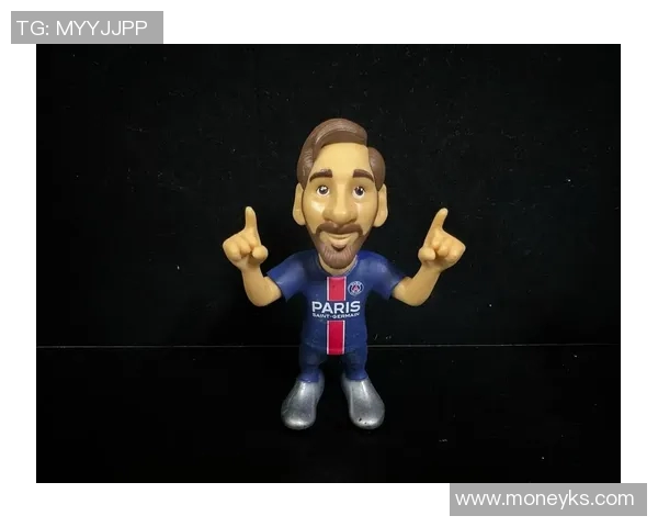 足球明星大人偶精美图片合集展现球场风采与魅力